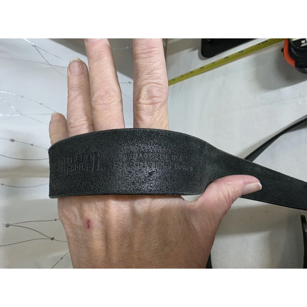Duluth Trading Mens Belt Black Leather 48 USA Made‎ Imported Material Staple